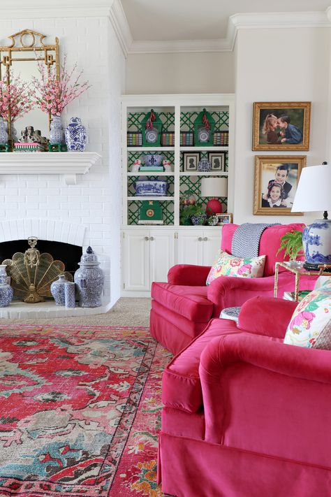 Grand Millennial Maximalism, Grand Millennial Cottage, Bright Cottage Living Room, Decorating With Bright Colors, Grandmellinial Decor, Chinoiserie Decorating Living Room, Colorful Living Room Designs, Colorful Rugs In Living Room, Pops Of Color Decor