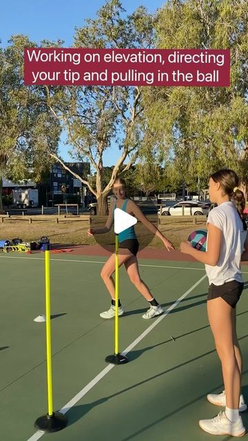 Netball Revolution on Instagram: "We love this footwork and elevation drill tasking your defenders to direct the ‘high-ball tip’ back to a player instead of whacking it over a baseline or sideline!   Graduate the drill to pulling in a 2-handed intercept.   #netball #netballdrill #netballcoach #fyp #training #trainhard #jump #intercept" Netball Footwork Drills, Netball Drills Training, Netball Workout, Netball Tips, Netball Training, England Netball, Netball Drills, Netball Coach, Netball