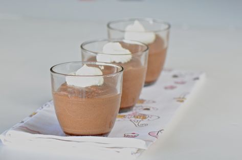 Laura Calder, Dessert Glasses, Raspberry Sauce, Small Desserts, French Cooking, Baked Dessert Recipes, Quick Desserts, Oui Oui, Chocolate Mousse