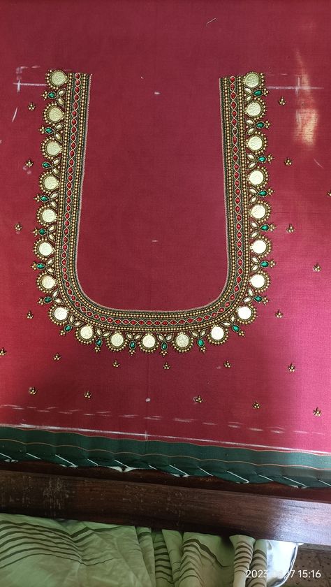 Coin Aari Work Designs, Lakshmi Coin Aari Work Blouse, Coin Work Blouse Designs, Coin Design, Maggam Work Blouses, Aari Work Blouse, Aari Embroidery, Maggam Work, Work Design