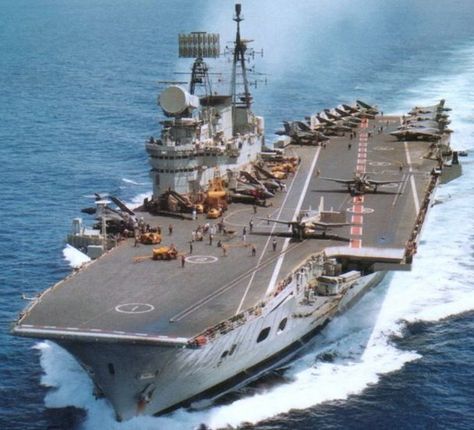 jerry lloyd on Twitter: "Which led to HMS Ark Royal being retained in service over HMS Eagle until the Invincibles arrived despite Arks chronic engine troubles https://t.co/8uZLC6LHpo" Hms Ark Royal, Navy Carriers, Usa Navy, Navy Aircraft Carrier, World Cruise, Us Navy Ships, Naval Force, Kitty Hawk, Navy Aircraft