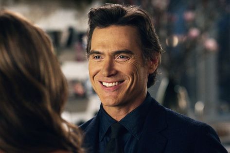 The Morning Show Isn’t a Train Wreck. It’s Something Even More Exciting. Actor Award, New York People, Dc Comics Series, The Morning Show, Billy Crudup, Catherine O'hara, New Actors, Train Wreck, Steve Carell