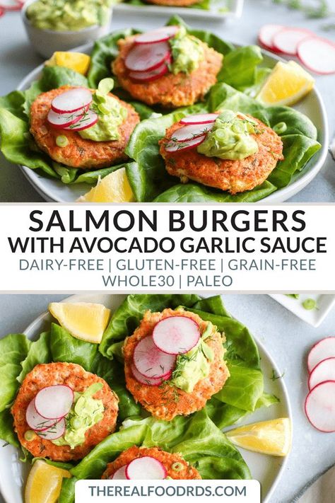 Healthy Salmon Cakes, Whole 30 Dinner, Burgers With Avocado, Paleo Salmon Cakes, Salmon Cake, Paleo Salmon, Dinner Paleo, Salmon Cakes Recipe, Real Food Dietitians