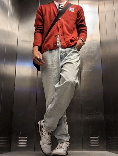 Red Cardigan Outfit Men, Red Striped Shirt Outfit, Outfit With Cardigan, Red Cardigan Outfit, Cardigan Outfit Men, Pink Cardigan Outfit, Masc Fits, Striped Shirt Outfit, Outfits With Striped Shirts