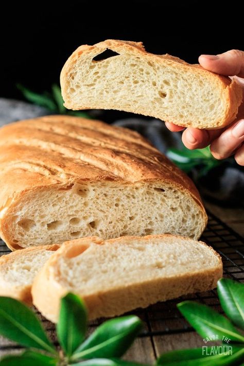 Crusty English Bloomer Bread: this classic English bread is the perfect yeast bread recipe for beginners—it only takes 5 ingredients! Learn how to make one loaf of beautifully crusty homemade bread with a Kitchenaid mixer or by hand. | www.savortheflavour.com #britishfood #homemadebread #fromscratch #easyrecipe #5ingredients Bread Recipe For Beginners, English Bread, Beginners Bread Recipe, Savory Bread Recipe, Recipe For Beginners, Knead Bread Recipe, Yeast Bread Recipes, Cooking Bread, Knead Bread