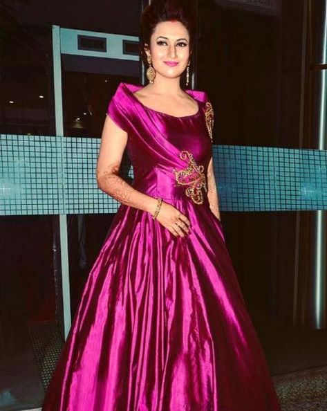 Divyanka Tripathi Wedding - 12 Beautiful TV Actresses And Their Gorgeous Real Life Reception Looks Divyanka Tripathi Wedding, Magenta Gown, Wedding Reception Outfit, Reception Outfits, Gown Indian, Divyanka Tripathi, Mother Of Groom Dresses, Gown Pattern, Wedding Reception Dress