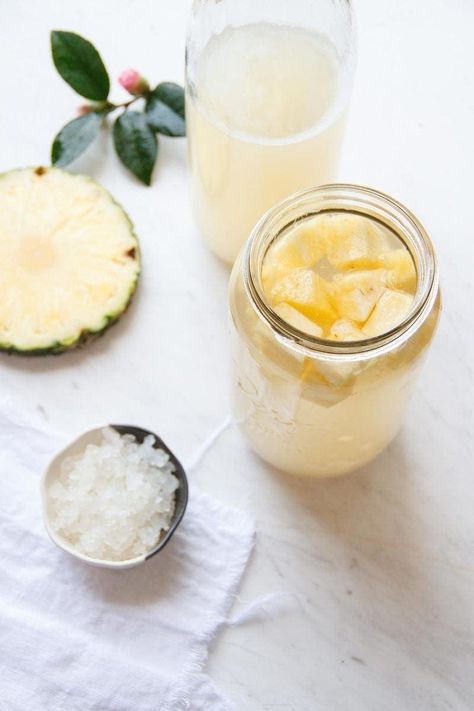 Pineapple Coconut Water, Coconut Kefir, Fermented Drinks, David Wolfe, Kefir Recipes, Medicine Tips, Kefir Grains, Health Tonic, Water Kefir