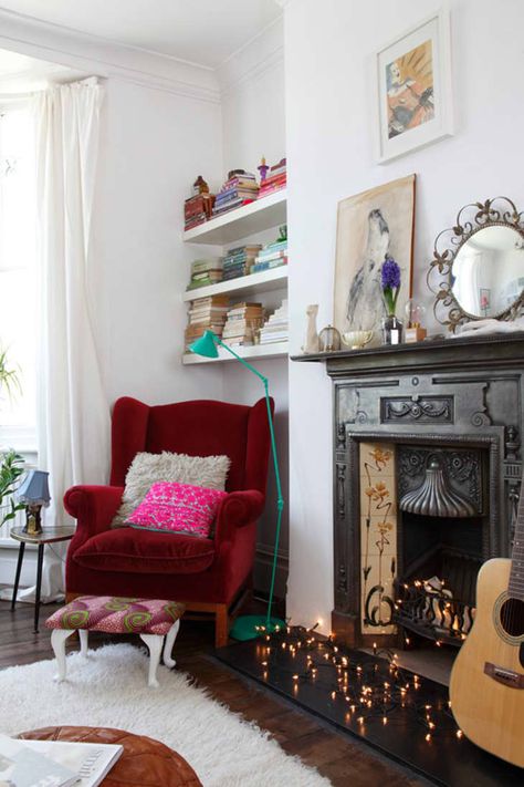 Tan Sofa, Red Chair, Style Deco, A Living Room, Eclectic Home, Style At Home, House And Home Magazine, Buckingham Palace, Rooms Home Decor