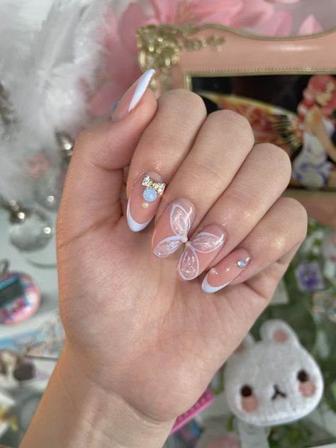 QuarterJade on Twitter: "fairy nails 🦋💫🤍… " Teacher Nails, Fairy Nails, Concert Nails, Finger Nail Art, Nail Art For Beginners, Vibrant Nails, Neon Nails, Birthday Nails, Prom Nails