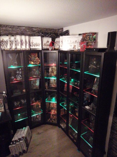 Warhammer Bedroom Ideas, Warhammer 40k Storage Ideas, Warhammer Storage, D&d Game Room, Nerd Basement, Warhammer Display, Warhammer Room, Dnd Room Ideas, Geek Cave