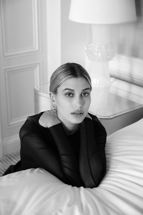 Inprint Magazine March 2017 Hailey Baldwin by Pierre Toussaint Photoshoot Bedroom, Bedroom Photoshoot, Model Bedroom, Night Bedroom, Hotel Photoshoot, Bedroom Photography, Instagram Bedroom, Photography Agency, Photoshoot Couple