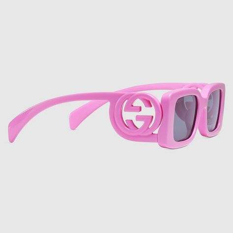 Gucci Rectangular frame sunglasses Gucci Pink, Sunglasses Gucci, Rectangle Sunglasses, Gucci Sunglasses, Sunglass Frames, Gift Wrapping, Gucci, Sunglasses, Frame