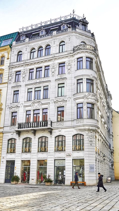 Judenplatz, 1th district of Vienna. #building #judenplatz #vienna #austria #street #travel #city #eveningvibes #romantic #aesthetic #innercity #streetphotography #cityscape #citylife #wallpapercelular #wallpaper Vienna Buildings, Vienna Architecture, Architecture References, Limestone House, Classic Apartment, Vienna City, Building Aesthetic, Romantic Aesthetic, Public Space Design