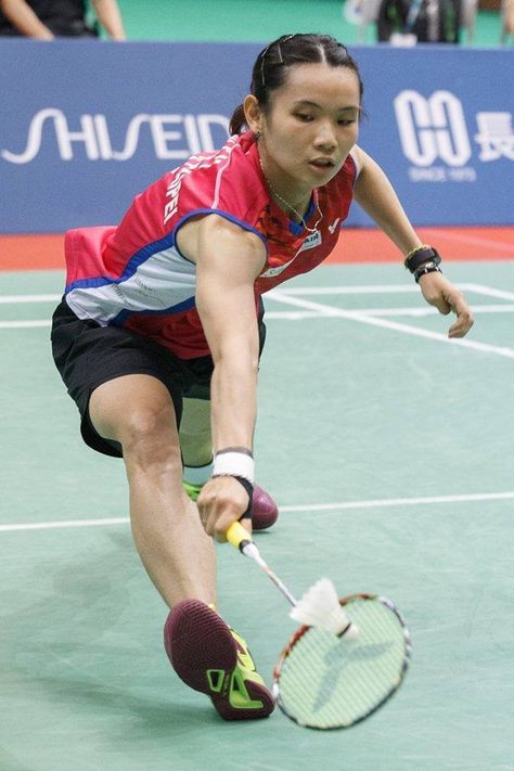 Tai tzu-ying. world number one female player. #badminton Badminton Pose Reference, Badminton Reference, Badminton Pose, Pose Ideas Women, Badminton Photography, Badminton Tips, Badminton Pictures, Badminton Photos, Pv Sindhu