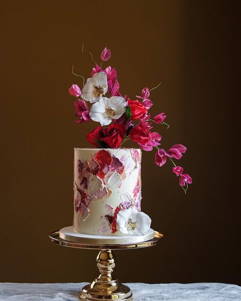 Bougainvillea Wedding Cake, Fuschia Wedding Cake, Bougainvillea Cake, Magenta Wedding Cake, Wedding Cake Painted, Bougainvillea Wedding, Orchid Wedding Cake, Fuschia Wedding, Magenta Wedding