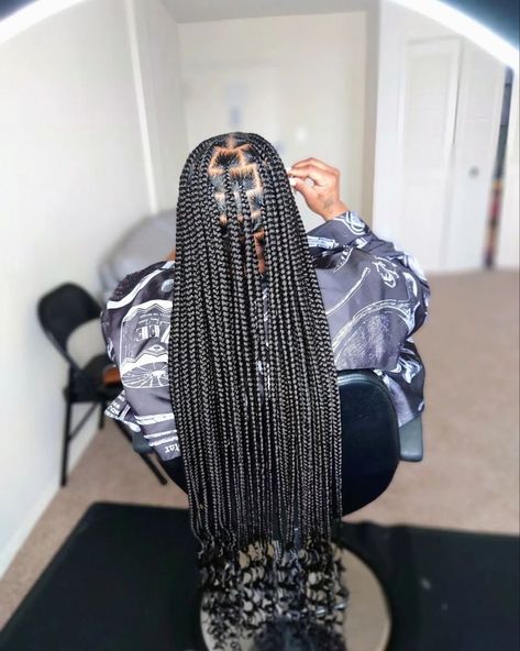 Knotless With Curls At The End, Curled Extensions, Long Braids With Curls At The End, Long Knotless Braids With Curly Ends, Braids With Curls At The End, Long Knotless Braids, Knotless Braids With Curly Ends, Curling Rollers, Braid Curls