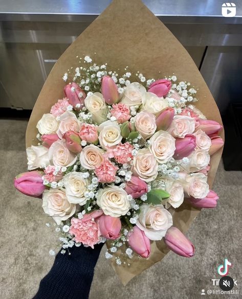 Aesthetic Pink Flowers, Pink Tulips Bouquet, Flower Boquet, Pink Flower Bouquet, Luxury Flower Bouquets, Boquette Flowers, Tulip Bouquet, Flowers Bouquet Gift, Nothing But Flowers