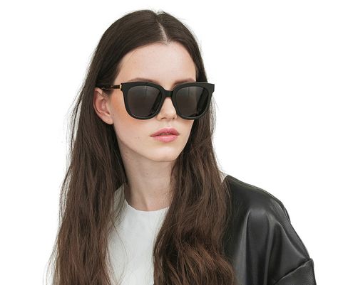 GENTLE MONSTER - ABSENTE 01 GOLD Sunglasses Aesthetic, Minimalism Fashion, Gentle Monster Sunglasses, Latest Sunglasses, Gentle Monster, Luxury Sunglasses, In Frame, Story Inspiration, Black Sunglasses