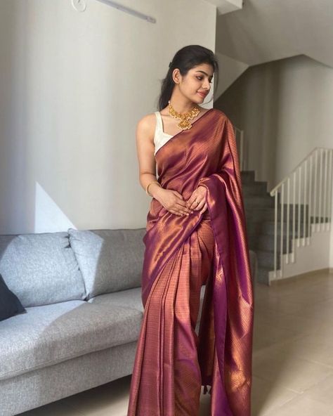 Silk Saree For Convocation, Simple Silk Sarees, Traditional Sarees Indian, Western Saree Look, Silk Saree Look Traditional, Nethra Reddy, Latest Trendy Sarees, Simple Silk Saree, Blouse Designs Wedding