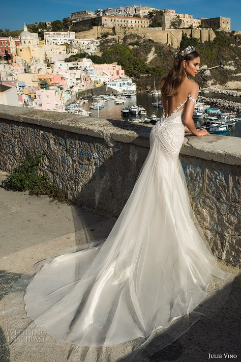 Simple Wedding Dress With Dramatic Back, Wedding Dresses Pretty Back, Fabulous Wedding Dresses, Elegant Spring Wedding Dress, Romantic Sheath Wedding Dress, Dress Low Back, Wedding Dress Low Back, Wedding Dresses Hippie, Sheath Wedding