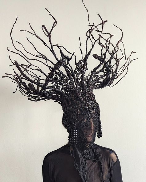 My branched crown 😈 #agnieszkaosipa #branches #crown #darkness #headpiece #black #art #folklore #witch | Instagram Crow Headdress, Dark Headpiece, Folklore Witch, Lala Ri, Witch Headpiece, Branch Crown, Branch Headpiece, Evil Goddess, Forest Goth