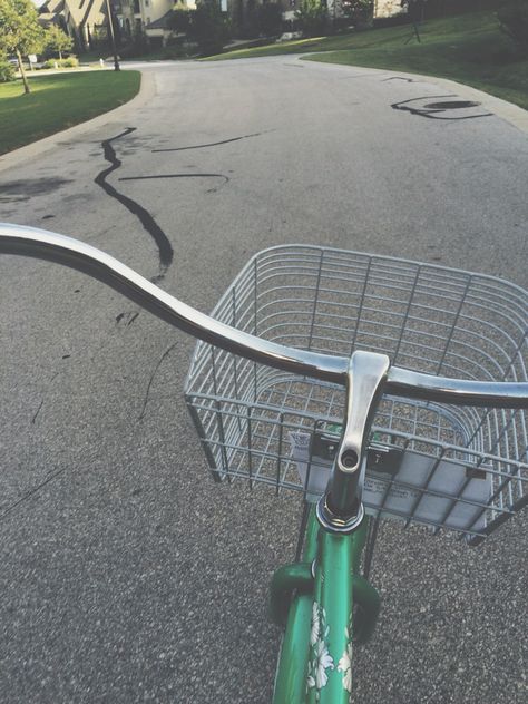 Cruiser Bikes, Cruiser Bike, The Neighborhood, Summer 2023, Art Inspo, The Neighbourhood, Bike, Art