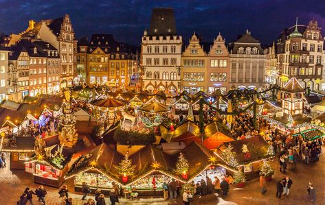 Best Christmas Markets in Europe - Trier Christmas Market - Copyright trierer-weihnachtsmarkt.de - European Best Destinations Budapest Christmas Market, Germany In Winter, Budapest Christmas, Christmas Markets Germany, Christmas Destinations, Christmas In Europe, Best Christmas Markets, Romantic Backdrop, Christmas Markets Europe