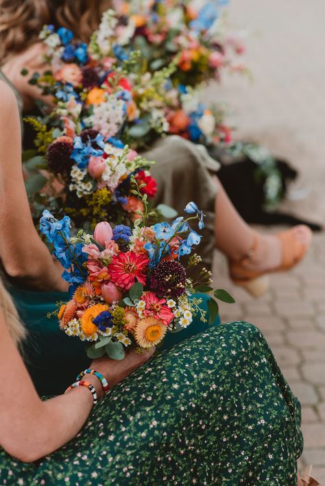 #PetalandBean #MountainWeddings #ColoradoWedding #VailWedding #SummerWedding #SummitCountyWeddding #OutdoorWedding #BridalBouquet #BeckenridgeColorado #WhiteFlowers #BreckenridgeWedding #LoveAndHappiness #YouMayKissTheBride #WeddingFlowers #BrideandBridesmaid #WeddingBouquet #BrideBouquet #BridesmaidBouquet #roses #peonies #wildflowers #BreckBride #LuxuryWedding #ColoradoLuxury #VailColoradoWedding #VailLuxuryEvents #ColoradoEventPlanner #wildflowers #wildflowerwedding Wildflower Wedding Bridesmaids, Bouquet For Bridesmaids, Breckenridge Wedding, Roses Peonies, Wedding 2025, Wildflower Bouquet, Bouquet Design, Wildflower Wedding, Bride Bouquets