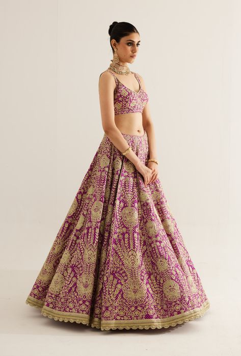 Elevate your style with our gold zari-embroidered brocade base lehenga and blouse ensemble, perfectly complemented by an organza dupatta. This ensemble exudes timeless beauty and sophistication, making it an impeccable choice for grand occasions and celebrations. Low Waist Lehenga, Sabhya Sachi Lehenga Blouse, Lehenga Fits, Beauty Hacks Dark Circles, Indian Fits, Wedding September, Lehenga And Blouse, Purple Lehenga, Brocade Lehenga