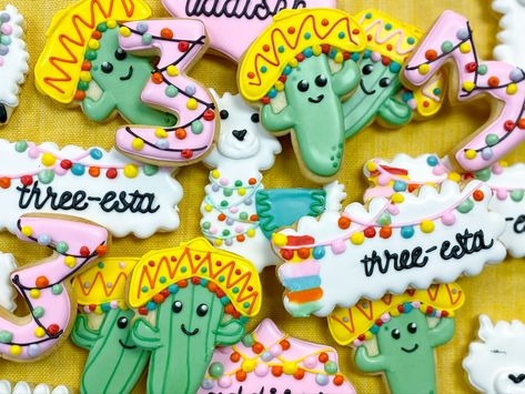 Three Esta Birthday Cookies, Three Esta Cookies, Three Esta Cake, Three Esta Party Ideas, Threeesta Birthday Party Girl, Adios Dos Birthday Party, Threesta Birthday Party, Three Esta Birthday Party, Fiesta Cookies