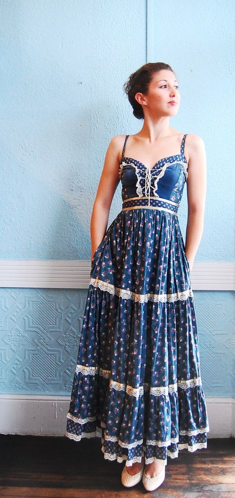 My favorite Gunne ever, I own it!! Fitted A-line Vintage Prairie Dress, Gunne Sax Sundress, Vintage Fitted A-line Prairie Dress, Yellow Gunne Sax Dress, Blue Gunne Sax Dress, Vintage Gunne Sax Dress, Prairie Dresses, Romantic Dresses, Sax Dress