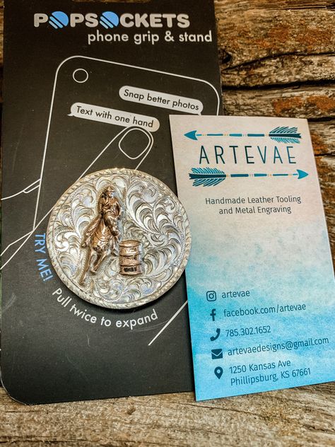 Western Airpod Case, Western Pop Sockets, Western Jewelry Rings, Country Cakes, Horse Tack Diy, Cowboy Accessories, Country Vibes, Cute Cowgirl Outfits, Cowgirl Style Outfits