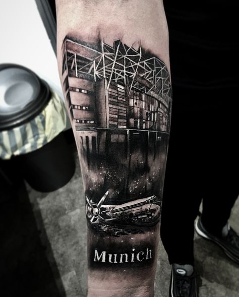 Old Trafford Manchester United/ Munich Air disaster Tribute Tattoo. Manchester Tattoo Ideas, Old Trafford Tattoo, Manutd Tattoo, Man United Tattoo, United Tattoo Ideas, Manchester United Tattoo, Man Utd Tattoo, Munich Tattoo, Andy Tattoo