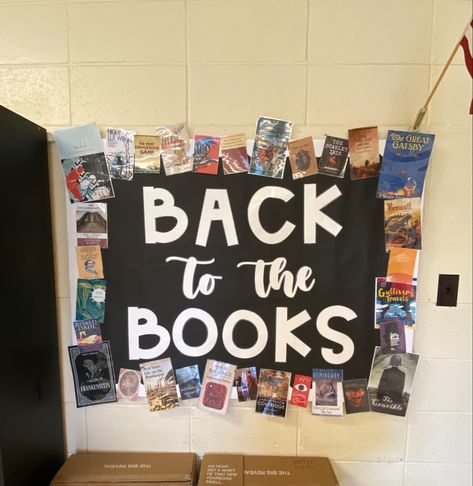 Library Bulletin Boards High School, Movie Bulletin Boards, Ela Bulletin Boards, Makerspace Activities, Middle School Literature, High School Bulletin Boards, Library Bulletin Board, High School Library, Library Bulletin Boards