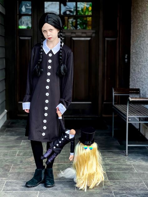 Halloween costume ideas for kids and dogs Adams Family Dog Costume, Family Dog Costumes, Adams Family Costume, Halloween Costume Ideas For Kids, Costume Ideas For Kids, Addams Family Costumes, Adams Family, Family Dog, Family Costumes