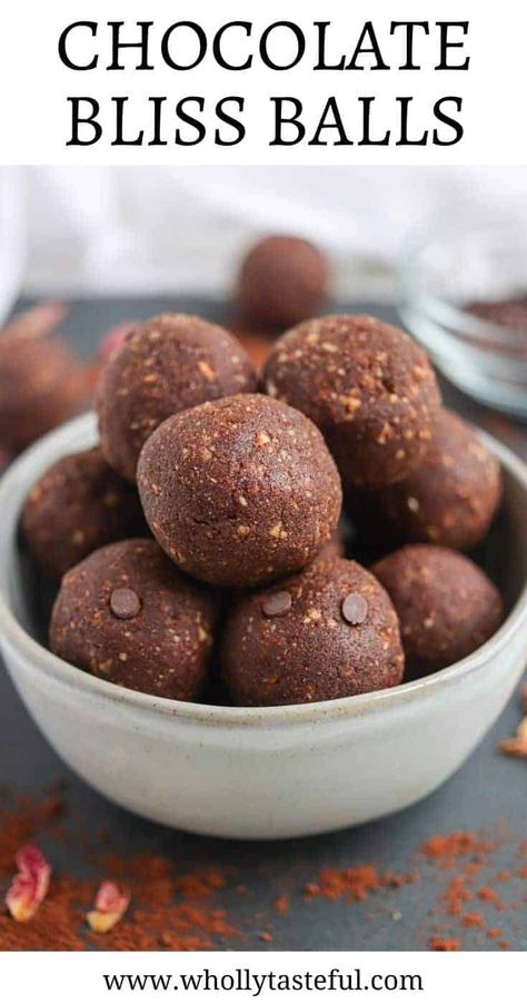 Chocolate Bliss Balls are a healthy sweet snack that will satisfy all your chocolate cravings. Made with dates, cashew nuts and cocoa powder, they are soft, rich, chocolatey and nutritious. Date Nut Balls Recipe, Cocoa Energy Balls, Chocolate Balls Recipe, Healthy Desserts For Kids, Healthy Gut Recipes, Healthy Kid Friendly Meals, Energy Ball Recipe, Healthy Sweet Snacks, Healthy Food Menu