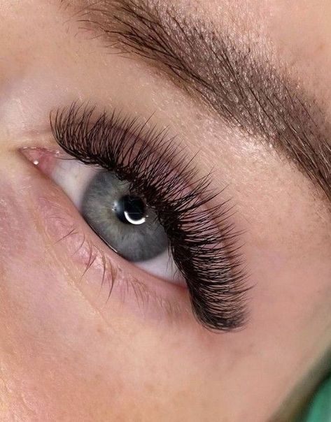 Volume Russe, If Looks Could Kill, Russian Volume Lashes, Russian Lashes, Beautiful Eyes Color, Ash Brown Hair, Lash Extensions Styles, Volume Eyelash Extensions, Eyelash Tools