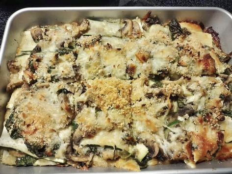 Zucchini Casserole Weight Watchers Zucchini, Mushroom Zucchini, Zucchini Casserole, Vegan Zucchini, Points Recipes, Healthy Casseroles, Food Club, So Yummy, Ww Recipes