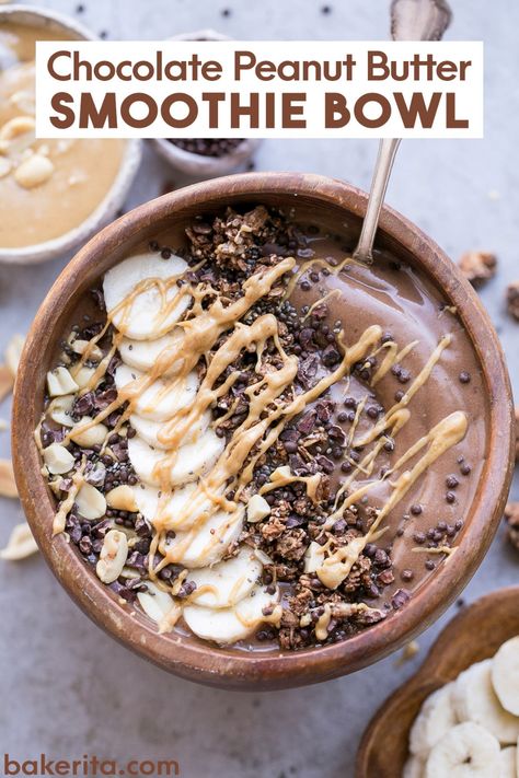 This Chocolate Peanut Butter Smoothie Bowl tastes like a peanut butter cup, but it's actually a filling, superfood-packed breakfast that comes together in just 5 minutes! This gluten-free + vegan smoothie bowl is the perfect easy vegan breakfast. Peanut Butter Banana Smoothie Bowl, Chocolate Peanut Butter Smoothie Bowl, Chocolate Peanut Butter Banana Smoothie, Peanut Butter Smoothie Bowl, Blueberry Mango, Smoothie Bowls Recipe Easy, Bowl Recipes Easy, Chocolate Banana Smoothie, Vegan Smoothie Bowl