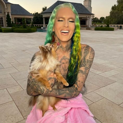 Jeffree Star on Instagram: “🎉 HAPPY 1ST BIRTHDAY to my baby Donatella Lynn Star 🎂 My #Scorpio birthday twin!!!!! She’s such a blessing in my life and I cherish her…” Scorpio Birthday, Happy 1st Birthday, Star Tours, Hot Hair Styles, Happy 1st Birthdays, Beauty Guru, Jeffree Star, A Blessing, In My Life