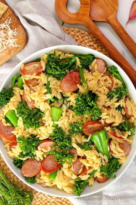 Orzo Healthy, Turkey Kielbasa Recipes, Healthy Sausage Recipes, Turkey Sausage Recipes, Sausage Dinner, Kielbasa Recipes, White Bean Salad, Orzo Recipes, Giada De Laurentiis