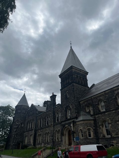 University of toronto, u of t, university aesthetic U Of T Aesthetic, U Of T Toronto, T Aesthetic, University Aesthetic, Dream School, University Life, University Of Toronto, Academia Aesthetic, West Side