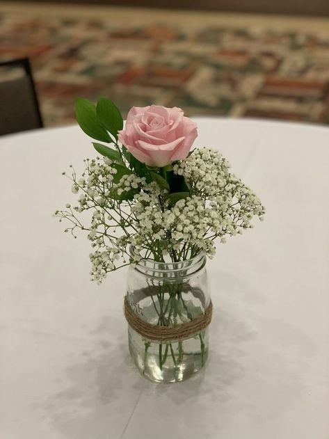 Mason Jar Centerpiece, Baby Shower Theme Decorations, Baby In Bloom, Bridal Shower Flowers, Bridal Shower Centerpieces, Bloom Baby, Wedding Table Flowers, Baby Shower Flowers, Mason Jar Centerpieces