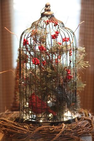 bird theme christmas tree - Google Search Birdcage Ideas, Birdcage Decor, Cage Decor, Bird Cage Covers, Nice Flowers, Tree Centerpieces, Bird Cage Decor, Christmas Table Centerpieces, Vintage Bird Cage