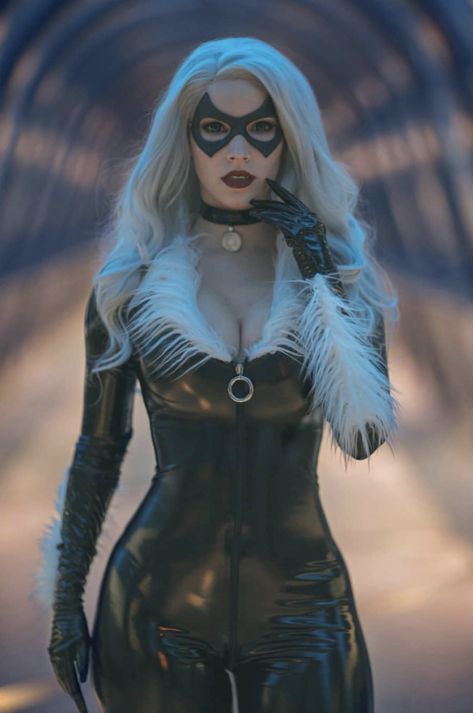 Black Cat Marvel Costume, Enji Night, Spiderman Black Cat, Black Cat Cosplay, Black Cat Costumes, Alt Model, Black Cat Marvel, Female Superhero, Comic Characters