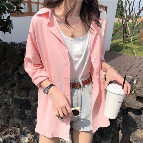 Pink Shirt Outfit, Oversized Shirt Outfit, Neat Casual Outfits, Stylist Outfit, Outfit Korean, Korean Casual Outfits, Trendy Dress Outfits, Trendy Fashion Tops, Fashion Unique