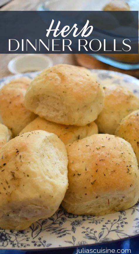 Who doesn’t love a good dinner roll? Well, if you are anything like me, you might just love them. And I have to say, these Herb Dinner Rolls were excellent and I didn’t mange to stop at one. Take a look! Herb Rolls Recipe, Herb Dinner Rolls, Herb Rolls, Fluffy Dinner Rolls, Butter Roll, Dinner Roll, Bread Dip, Homemade Rolls, Yeast Rolls