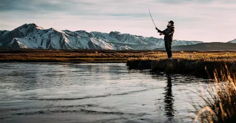 Fishing Lessons: How to Fish for Men - Fly Fishing Wallpaper, Fishing Wallpaper, Photos Of Fish, Fly Fishing Tips, Fishing Pictures, Crappie Fishing, Fishing Techniques, Fish Wallpaper, River Fishing