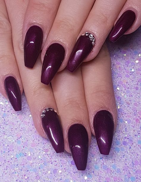 Purple gel sculpted nails with swarovski crystals Dark Purple Nails With Rhinestones, Senior Year Nails, Purple Nails With Gems, Gel Nails With Gems, Dark Purple Nail Ideas, Gel Sculpted Nails, Dark Purple Nails Ideas, Purple French Manicure, Acrylic Nails Purple