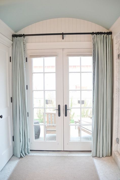 rounded ceiling with curtains by doors.. great for privacy! Farmhouse Patio Doors, French Door Coverings, French Door Window Treatments, French Door Windows, Pintu Interior, Hgtv Dream Homes, Door Window Treatments, Patio Door Curtains, French Door Curtains